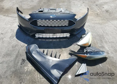 2016 Ford Focus Se z USA, uszkodzony, nr VIN 1FADP3F20GL250053